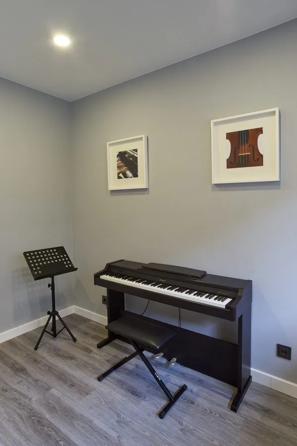 Sala de espera com sofás